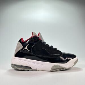 Jordan Max Aura 2 Black Red Basketball Shoes CN8094-006 Youth Boys Size 4.5Y